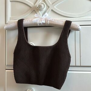 NWOT Aritzia Cropped Ribbed Top